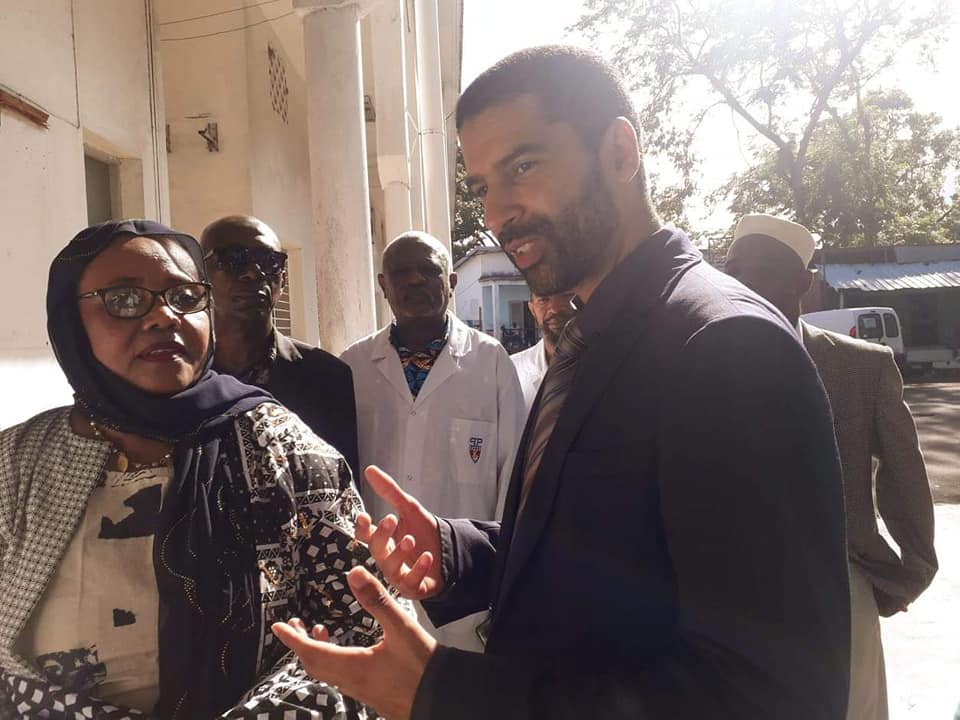 image Visite de la ministre de la Santé au CHN El-Maarouf « Il faut multiplier les efforts pour gagner la confiance des comoriens »